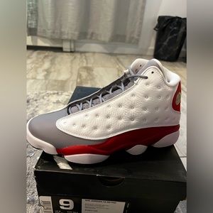 Air Jordan 13 RETRO white/gray red